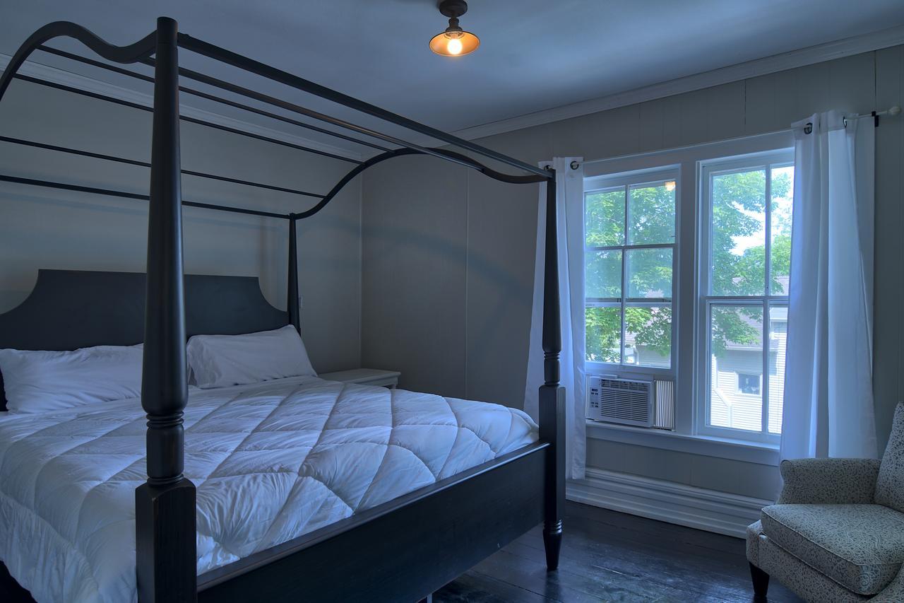 Charlevoix House Bed & Breakfast Eksteriør bilde